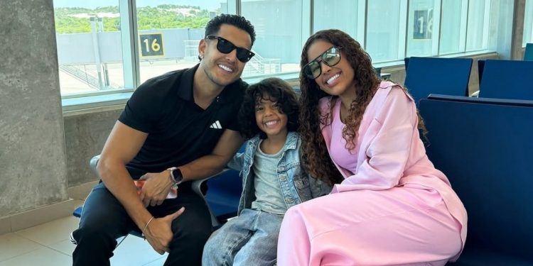 Sthe Matos retira DIU e anuncia planos de engravidar