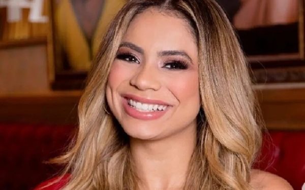 Funkeira Lexa retorna os palcos depois de 6 meses afastada: ‘Agora estou de volta!’