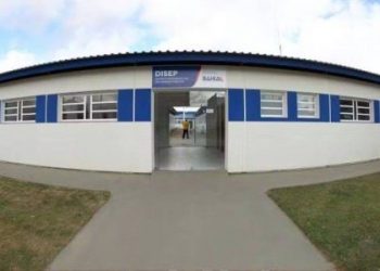 Após briga iniciada por cuspe, mulher agride idosa de 80 anos em Serrinha