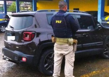 COMPROU PELA INTERNET: homem é preso suspeito de adquirir carro roubado em Simões Filho