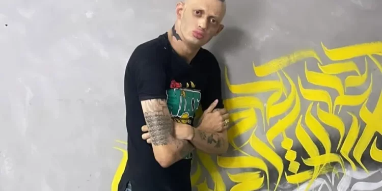 Vaza vídeo íntimo de blogueiro baiano com mulher trans em motel