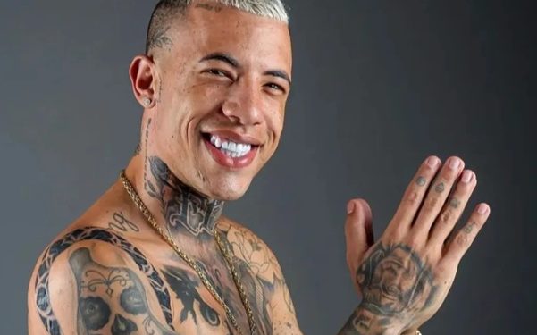 Franklin Reis aparece dançando com tornozeleira eletrônica após ser solto