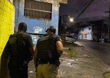 Polícia Civil deflagra operação em Salvador e RMS em busca de envolvidos com o tráfico de drogas