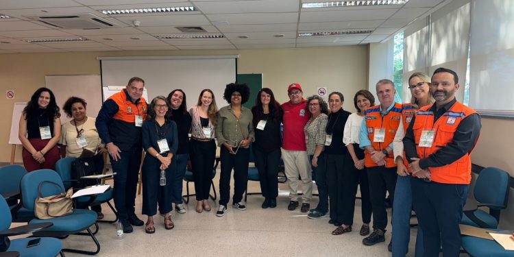 Defesa Civil de Candeias fica entre as 12 melhores do Brasil e Fiocruz convida representante para evento em Brasília