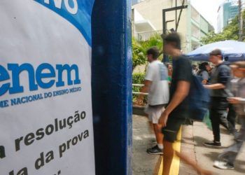 Inscrições para o Enem 2025 encerram nesta sexta; curso preparatório oferece mil vagas gratuitas em Salvador