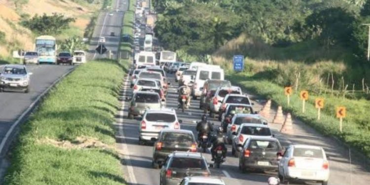 Vai engarrafar: DNIT decide que não vai abrir pedágios no São João