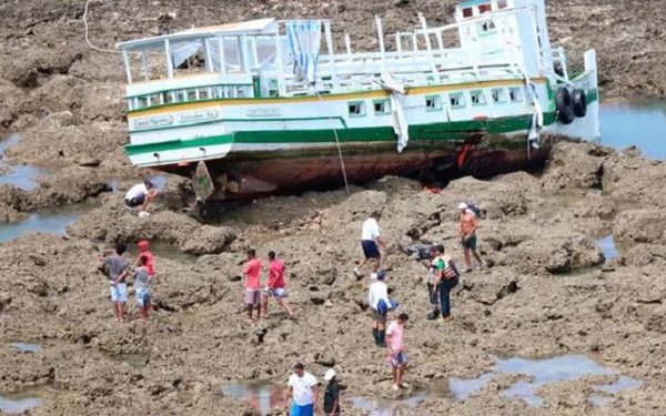Justiça condena União, Agerba e empresa por indenização em naufrágio Salvador-Mar Grande