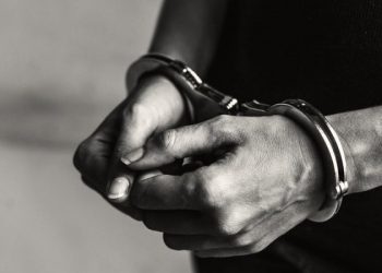 Homem é preso após oferecer R$ 20 para ver partes íntimas de criança na Bahia