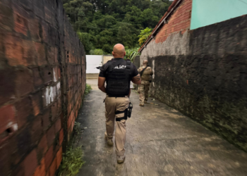 Megaoperação contra facção prende 12 por tráfico e homicídios na Bahia