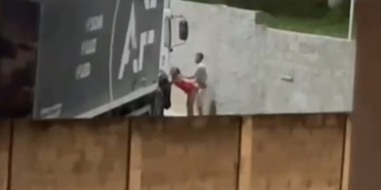 Clima de São João esquenta demais e casal é flagrado em momento “caliente” no Arraiá do Aconchego