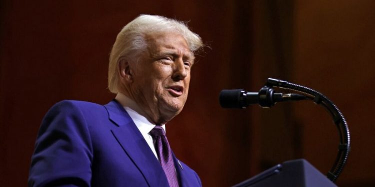 Trump diz que Israel e Irã violaram cessar-fogo: ‘Não estou feliz com os países’