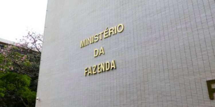 Governo Lula afirma que derrubada do IOF provocará perde de R$ 10 bi aos cofres públicos