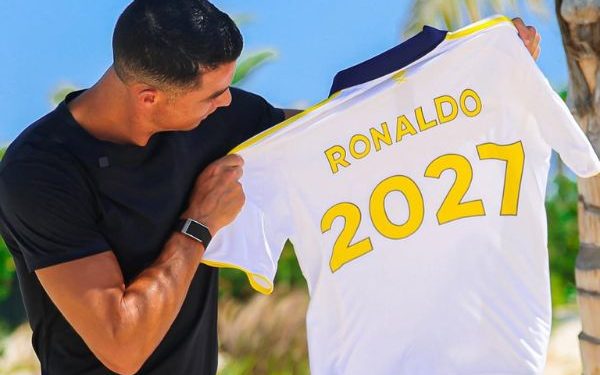 Salário bilionário: saiba quanto Cristiano Ronaldo vai ganhar após renovação com Al-Nassr