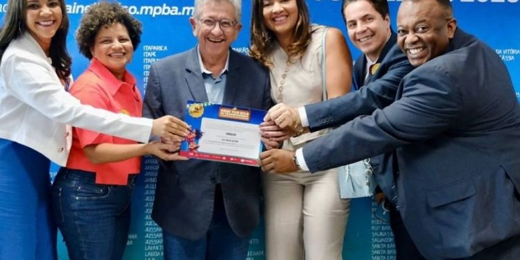 Camaçari: “Festa boa na cidade é com transparência e responsabilidade” dizSecretária de Governo, Ednalva Santana