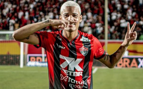 Valor insuficiente! Vitória recusa proposta de R$ 9,5 milhões por Janderson
