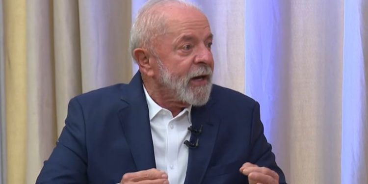 Lula explica por que não tornou o 2 de Julho feriado e revela planos para cinema nacional