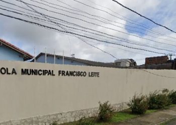 Criminosos invadem escola municipal em Salvador e furtam 60 tablets e equipamentos eletrônicos