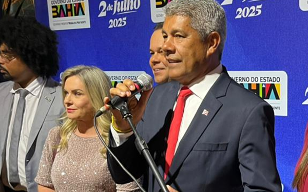 Jerônimo volta a criticar tarifa de Trump e diz trabalhar para diminuir impactos na Bahia
