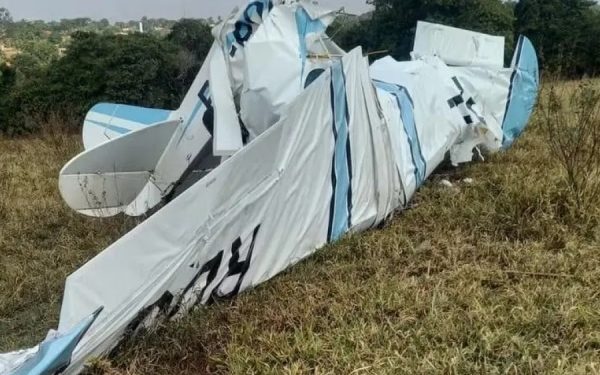 Queda de avião deixa duas mortos no interior de São Paulo