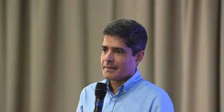 ACM Neto diz que, para mudar a segurança na Bahia, “tem que mexer no governador”