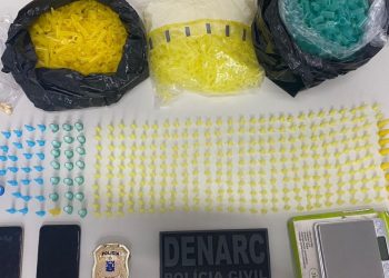 Homem é preso por tráfico e mais de 300 pinos de cocaína são apreendidos em Simões Filho