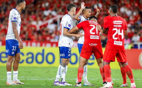 Após grave falha na defesa, Bahia perde na Colômbia e dá adeus à Sula