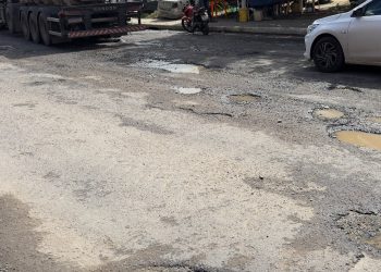 Asfalto de gelatina: : Governo tapa buracos na BA-522 e serviço já desmancha em menos de um mês