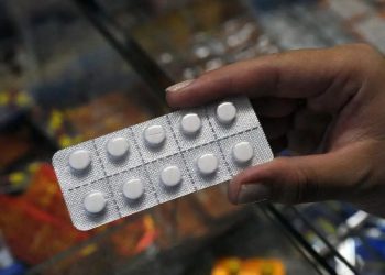 Possível reação do Brasil a tarifaço pode afetar preços de remédios