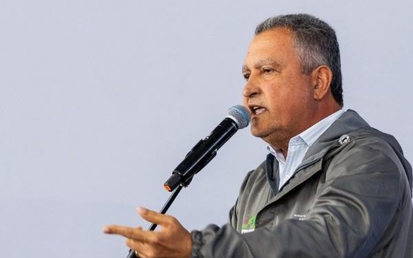 Rui Costa acusa Eduardo Bolsonaro de ‘traição’ por tentar sabotar senadores nos EUA