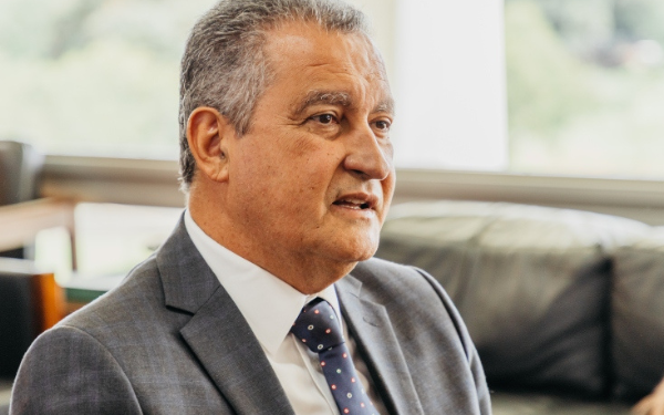 Rui Costa chama Bolsonaro de ‘coisa’ e prevê prisão do ex-presidente