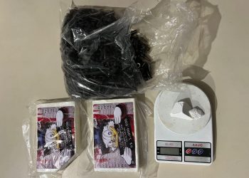 SÓ PEGA FLAGRANTE QUEM ABORDA: Homem é preso com tabletes de cocaína em Candeias