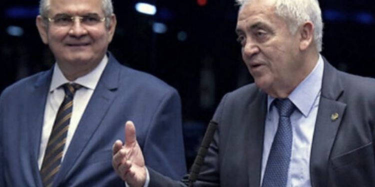 Ausências de Peso: Otto e Coroneltomam falta no 2 de Julho com Lula e Jerônimo e deixa ondina em alerta