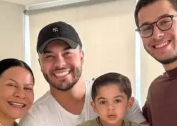 Aos prantos, irmão de Marília Mendonça pede que parem de atacar a mãe