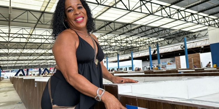 Candeias: Feirantes do setor de hortifrúti começam a transição para novo ponto do Centro neste domingo (6)