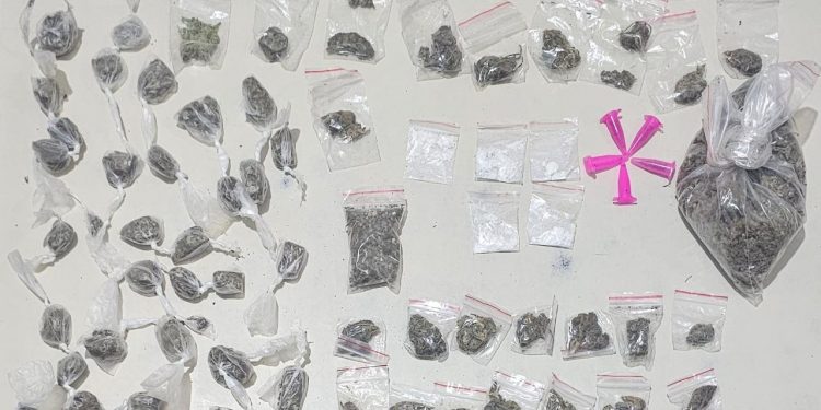 Homem é flagrado com grande quantidade de drogas em Candeias