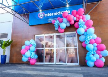 Candeias: Prefeitura entrega maternidade do hospital, quatro ambulâncias e uma Van TFD