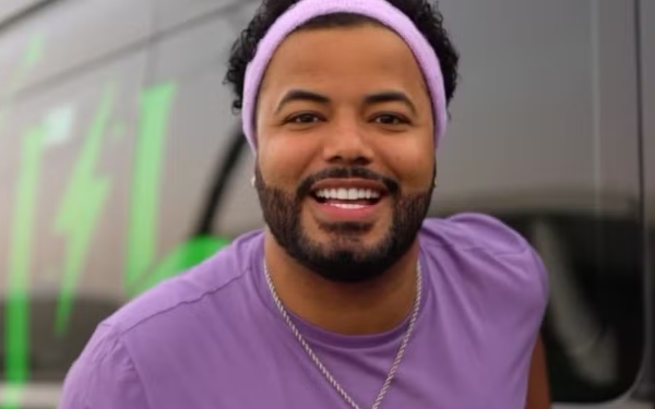 Acusado de exploração de crianças por youtuber, Hytalo Santos é investigado pelo MP