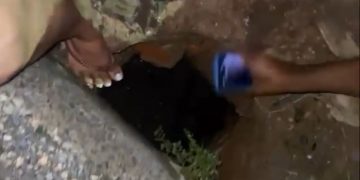 Duas crianças caem em bueiro de 5 metros no distrito da Caroba, em Candeias