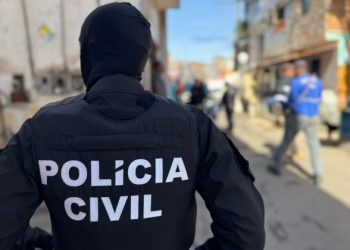 Policial civil é alvo de apuração por conduta imprópria em delegacias