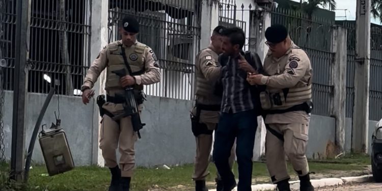 URGENTE: “Nery Vendedor” é preso em frente ao Fórum de Candeias durante júri popular do caso Telma