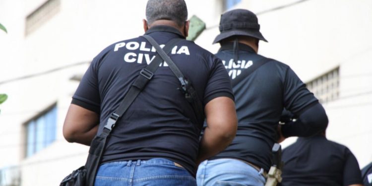 Líder de facção criminosa que atua no Recôncavo Baiano é presa pela Polícia Civil na BR-101
