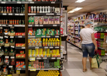Consumo em supermercados cresce 4% em julho e registra melhor resultado do ano