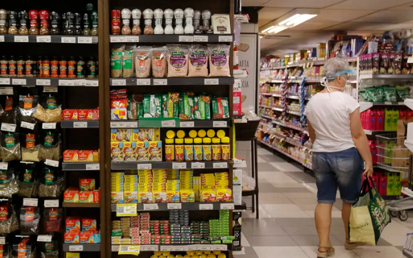 Consumo em supermercados cresce 4% em julho e registra melhor resultado do ano