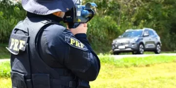 CANDEIAS: Acidentes na BR-324 deixam duas pessoas mortas e quatro feridas