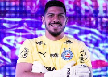Bahia oficializa a contratação do goleiro João Paulo, do Santos