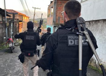 OPERAÇÃO “FIO CONDUTOR”: polícia cumpre mandados contra quadrilha que atuava na BR-324 e no Polo de Camaçari
