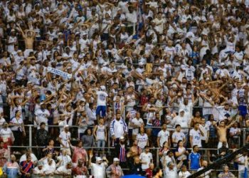 Torcida do Bahia esgota primeiro lote de ingressos para final da Copa do Nordeste