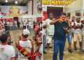 Organizada do Vitória se reúne com diretoria e pede afastamento de atacante