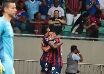 Luciano Juba marca um golaço e Bahia sai na frente do Fluminense nas quartas de final da Copa do Brasil