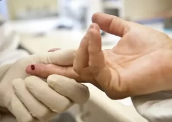 FAKE NEWS: secretaria desmente surto de HIV entre jovens na Bahia